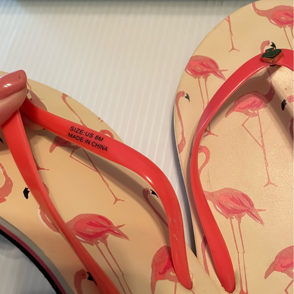 kate spade Beige Flamingo Print Flip Flop Sandals with Coral Straps - Picture 3 of 4
